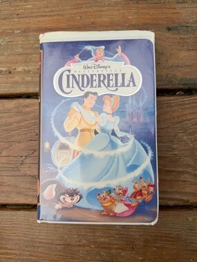 Walt Disney Home Video Cinderella VHS Masterpiece Collection